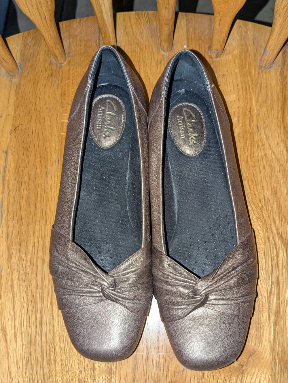 Clarks Artisan Metallic Pewter Knot Slip On Comfort Leather Flats 8.5